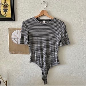 Striped shirt sleeve bodysuit from AA